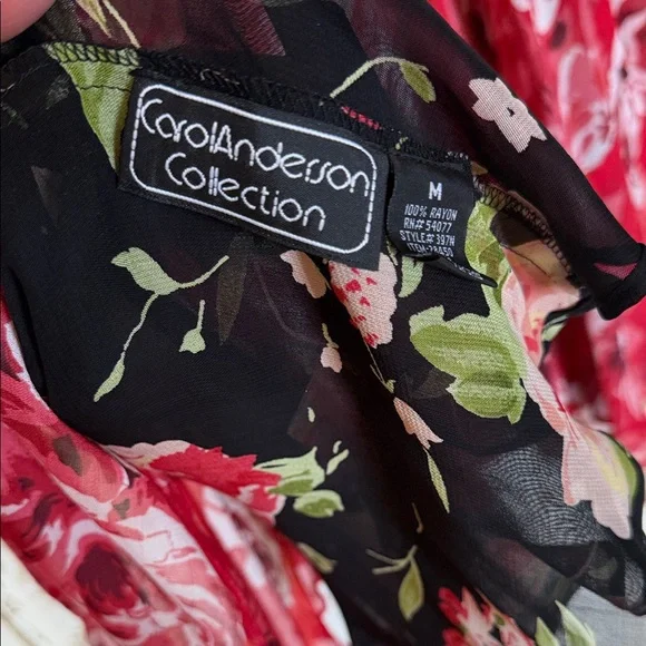 Chic Floral Maxi Skirt in Black and Pink - Picture 5 of 5